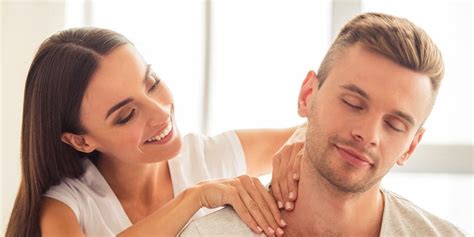 husband and wife massage|Here's How To Give Your Partner An At.